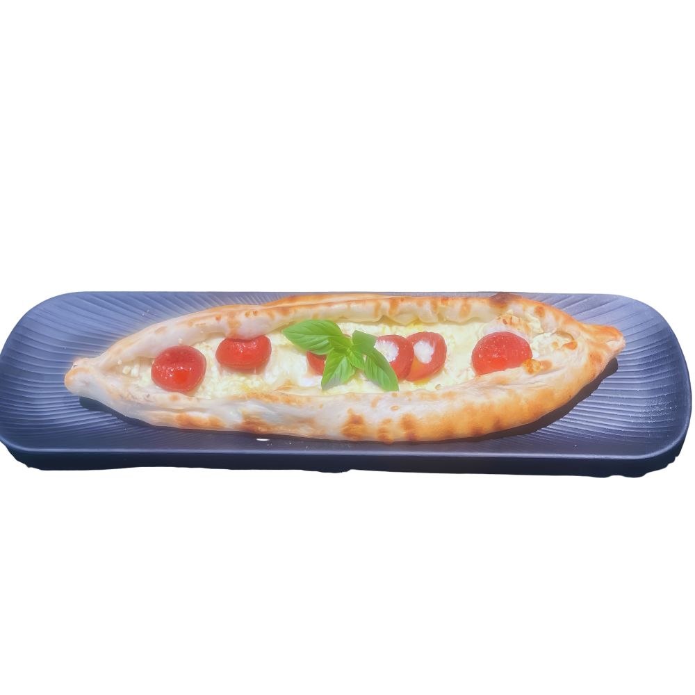 Pide mit “Egetürk” Sucuk, Käse und Ei