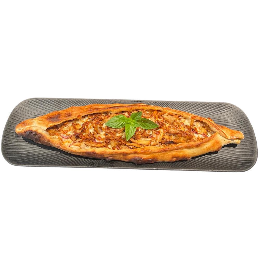 Pide mit Dönerfleisch und Zwiebeln
